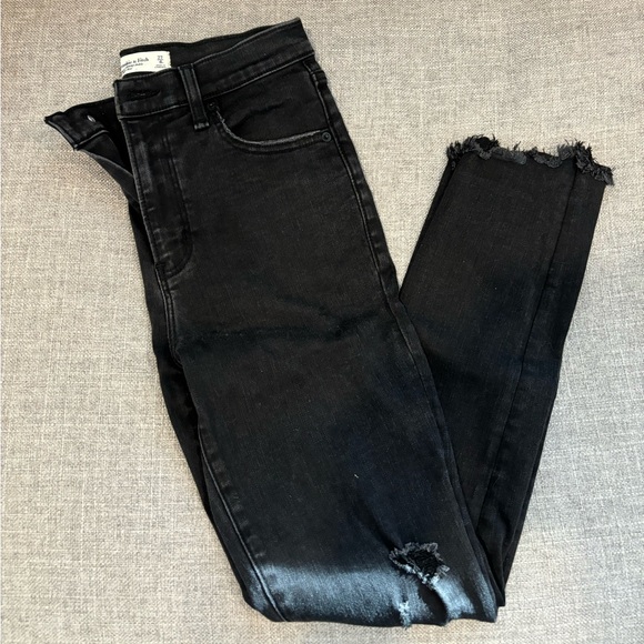 Abercrombie and Fitch Super Skinny Ankle High-Rise Jean 27R - Picture 1 of 3